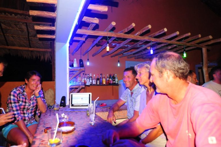 Soirée au comptoir du Riders Bar