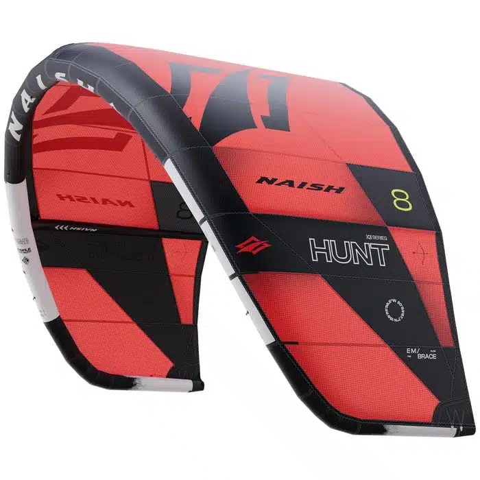 Kite Naish Hunt 2027 rouge, gamme Expert du Sakalava Lodge